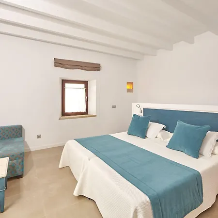 Bennoc Petit - Only Adults Llucmajor (Mallorca)